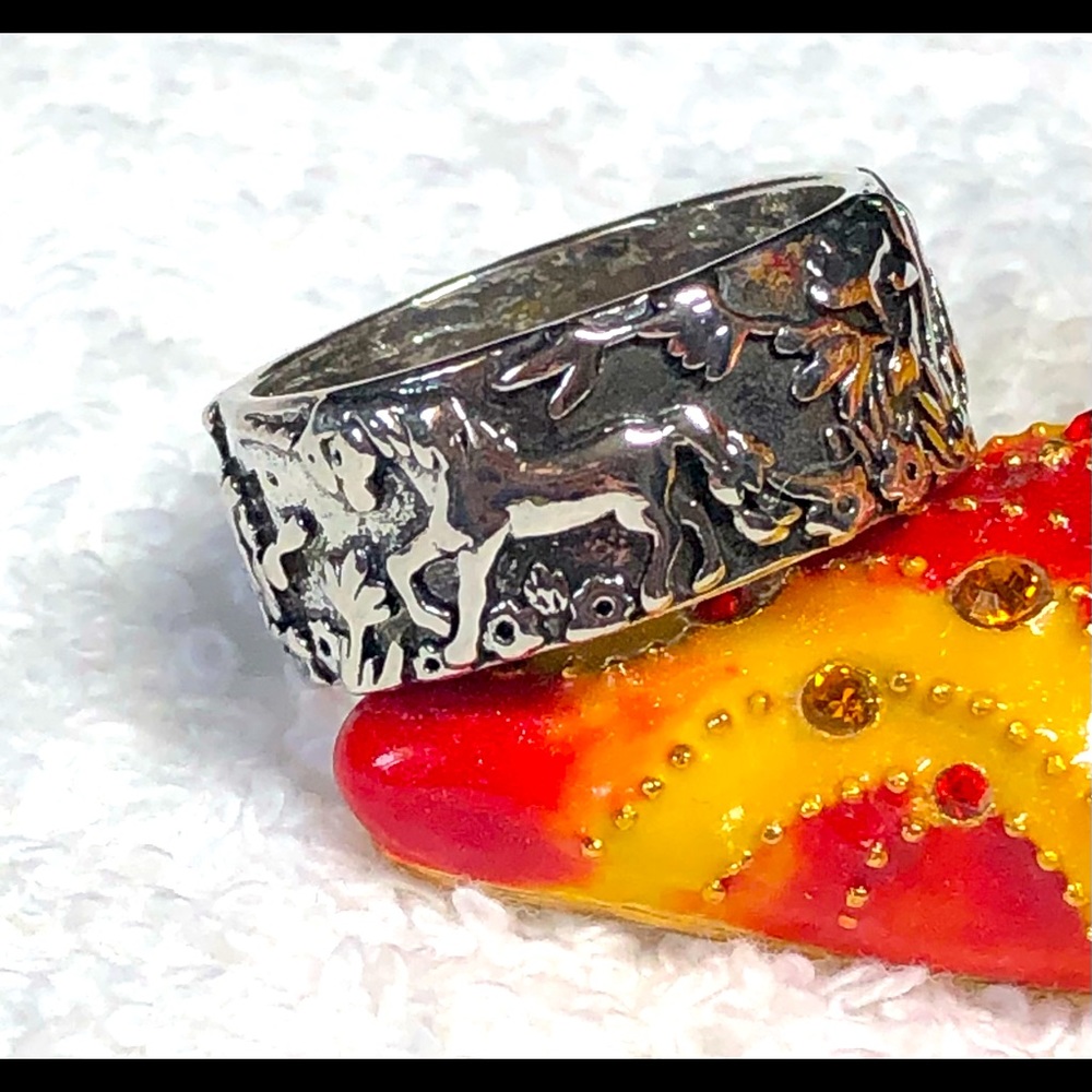 LAST CHANCE 💕✨💍silver plated etched ring-UNICORN/Woodland theme -re birth
